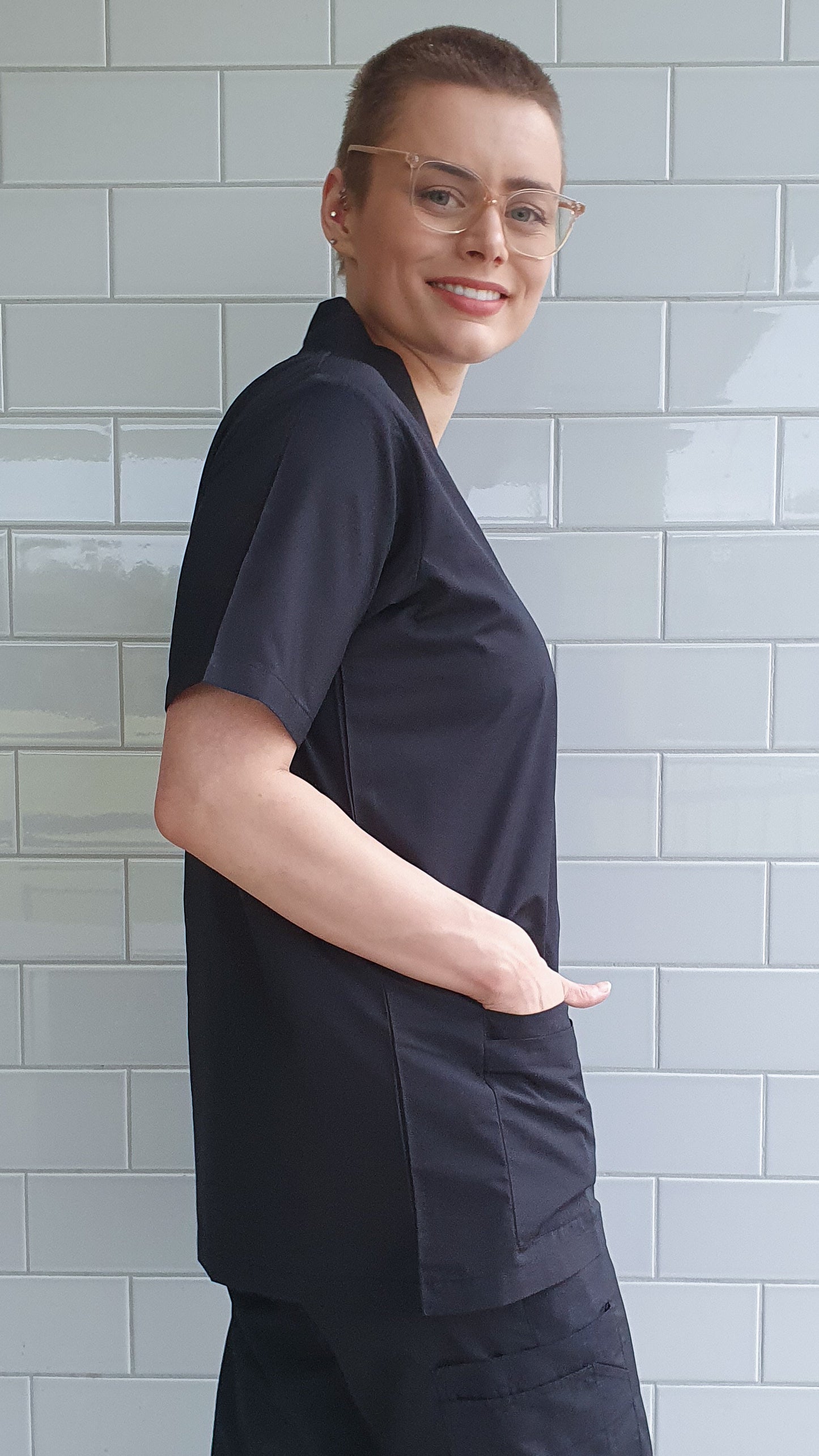 Plain Black Scrub Top Australia For Nurses Doctors Lab Paramedic