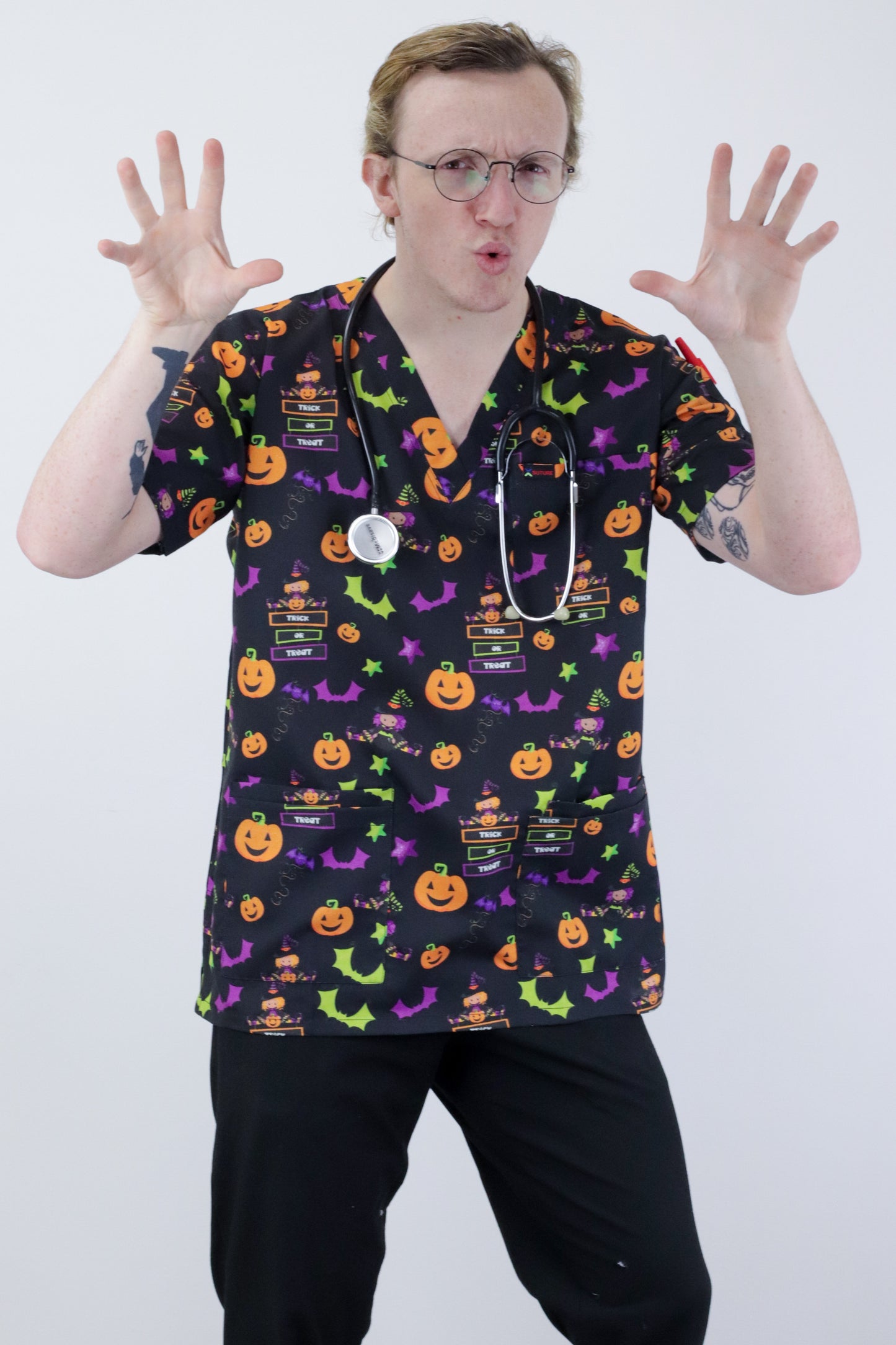 Halloween Printed Scrub Top For Child Care Medical And Nursing Staff