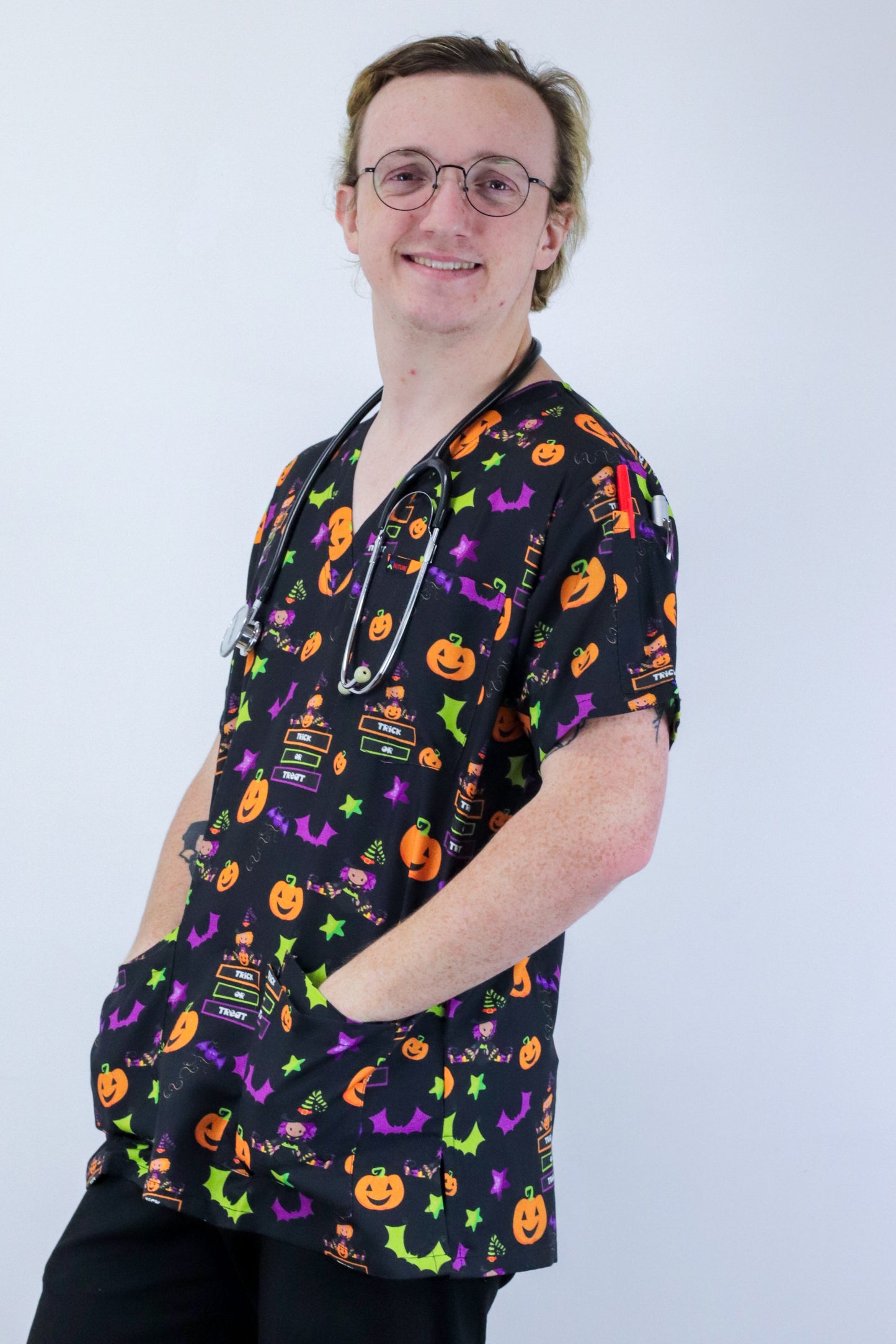 Halloween Printed Scrub Top For Child Care Medical And Nursing Staff